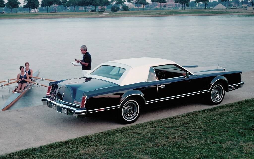 <p>Lincoln Continental Mark V 1978</p>