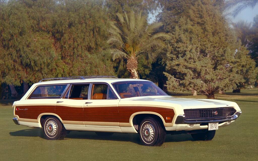 <p>Ford Torino Squire 1970</p>