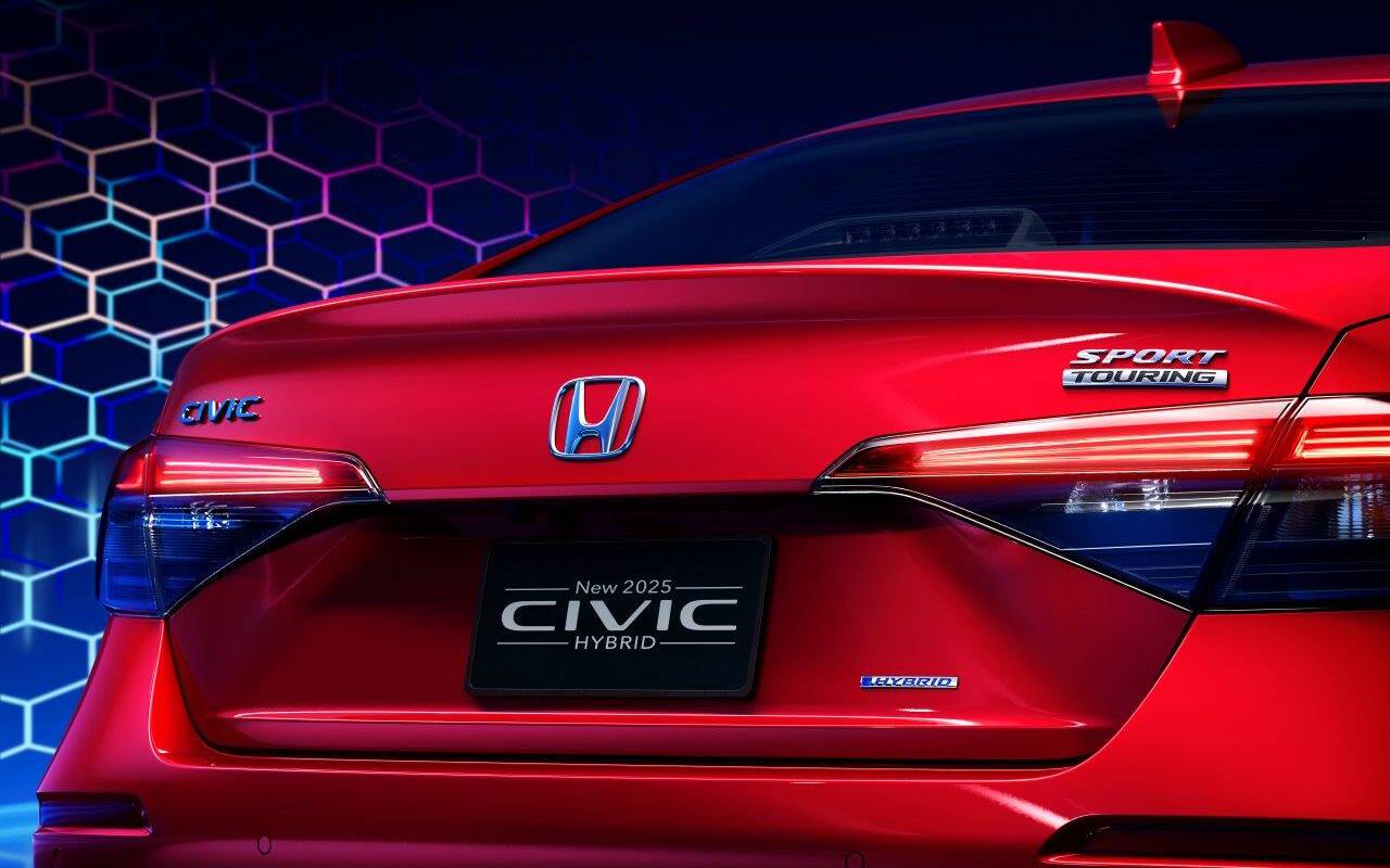 La Honda Civic hybride est de nouveau disponible mais les prix ont