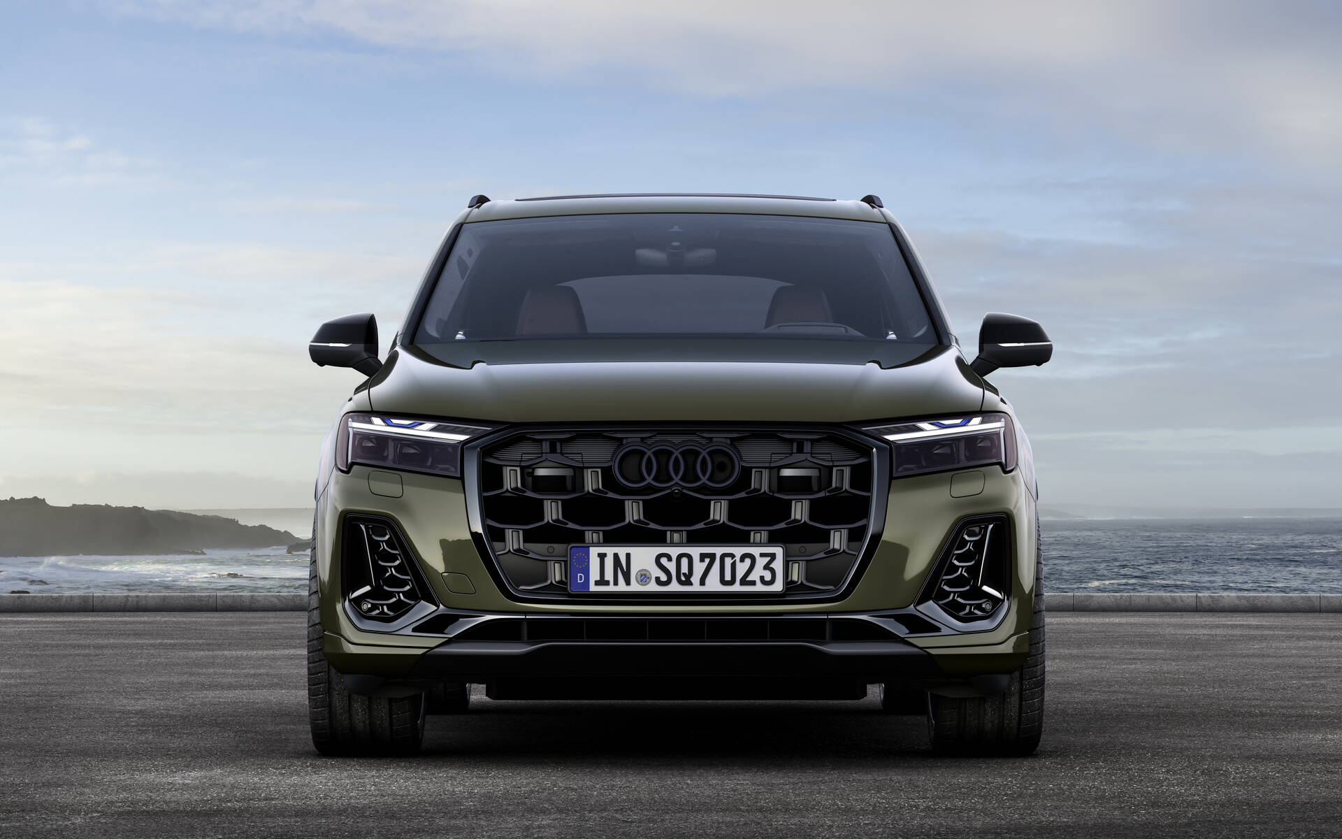 <p>Audi SQ7</p>