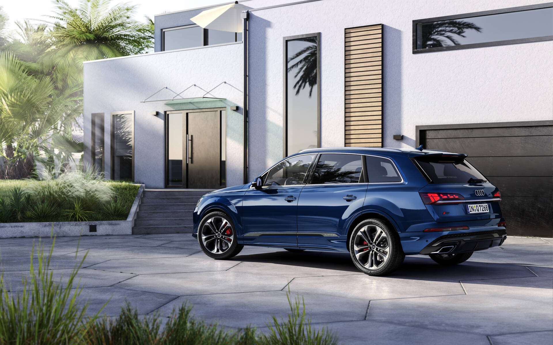 <p>Audi Q7</p>