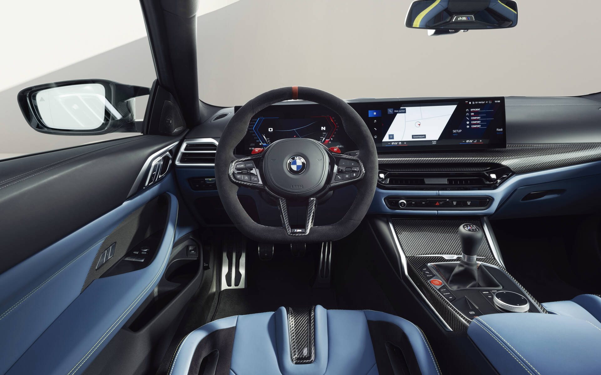 <p>2025 BMW M4 Coupe</p>