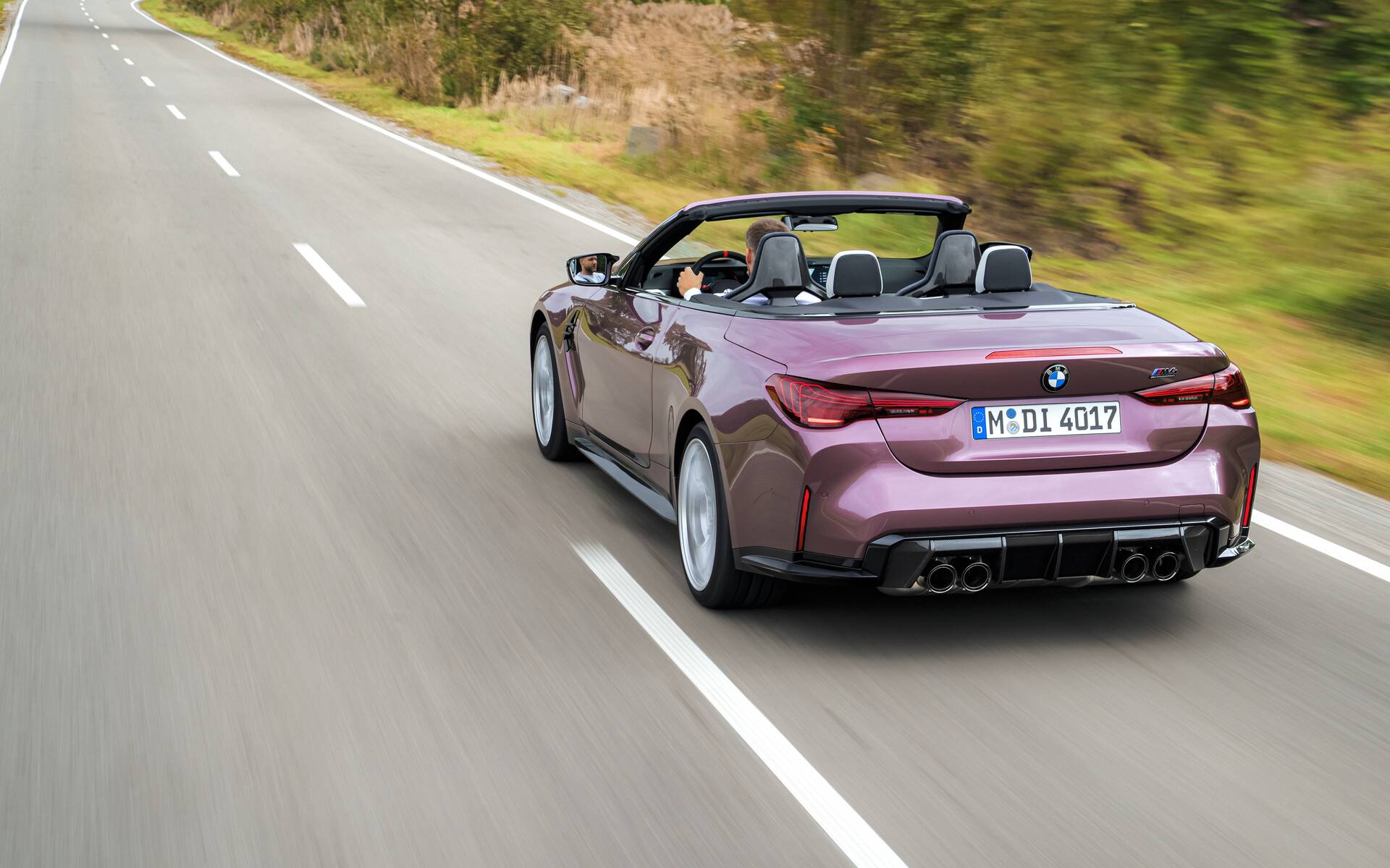 <p>2025 BMW M4 Cabriolet</p>