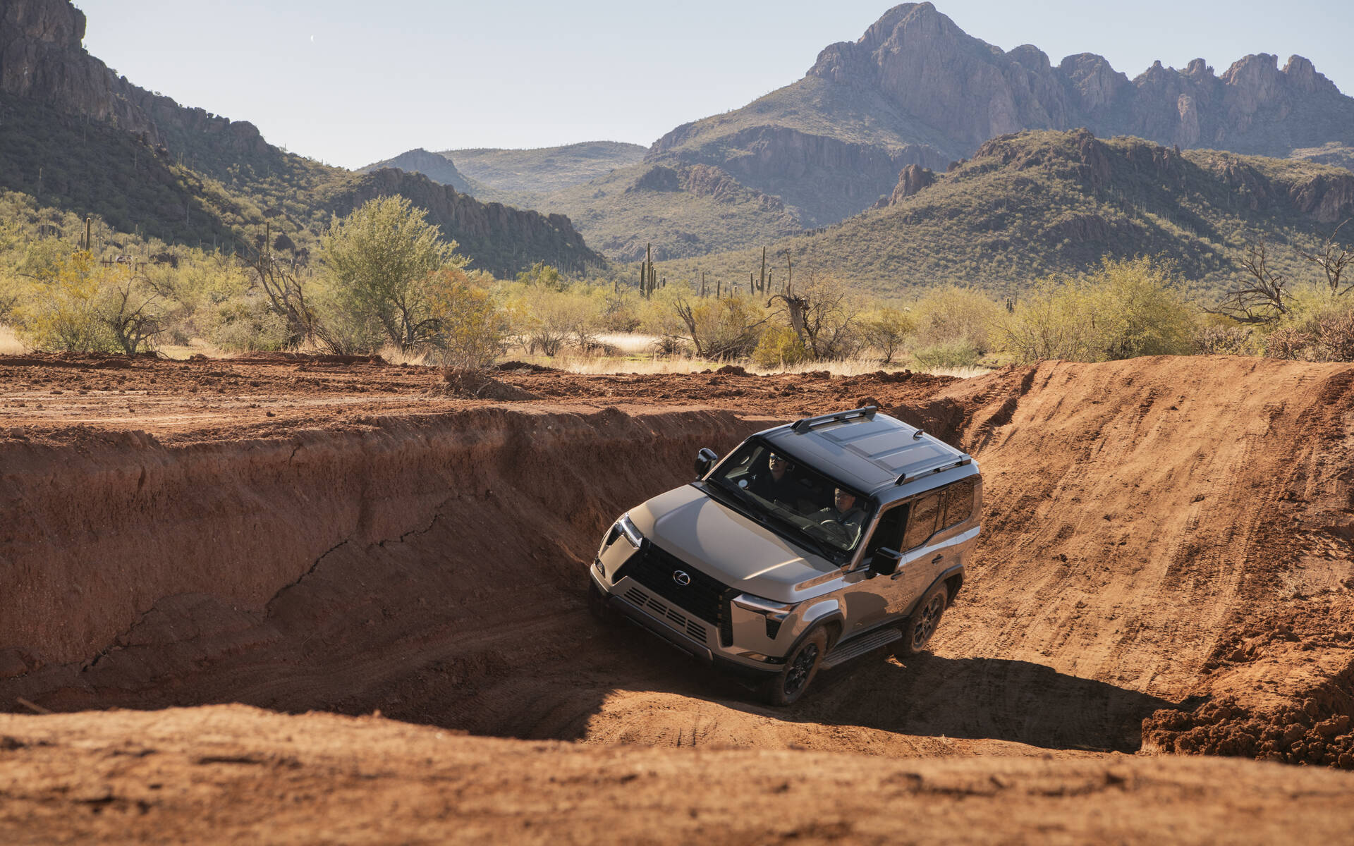 <p>Lexus GX Overtrail+ 2024</p>