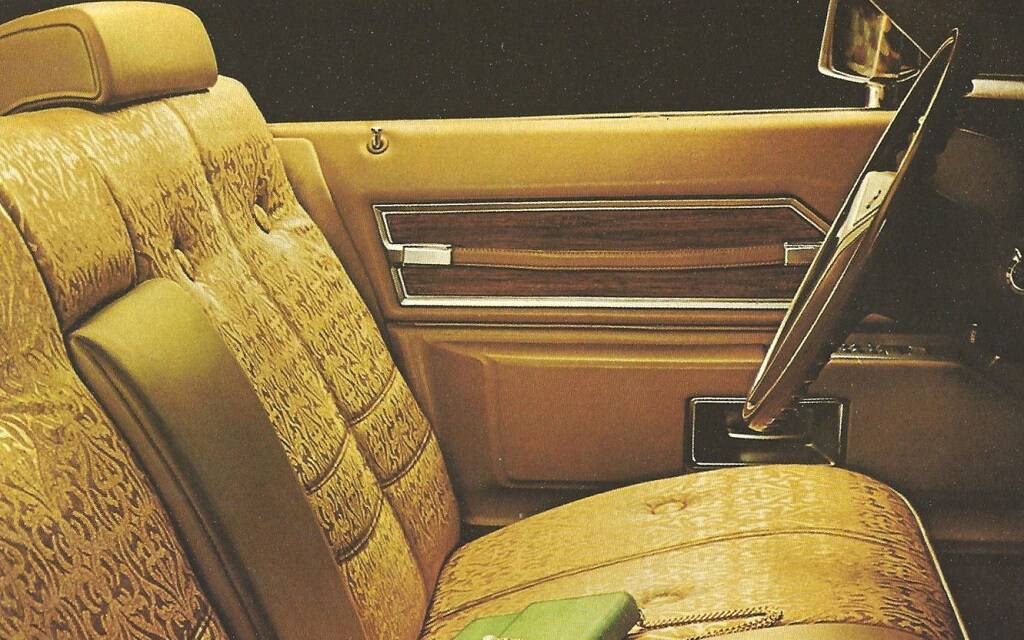 <p>Cadillac De Ville 1972</p>