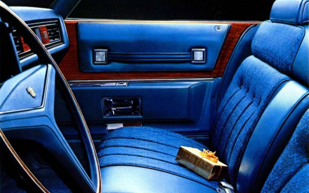 <p>Cadillac De Ville 1973</p>