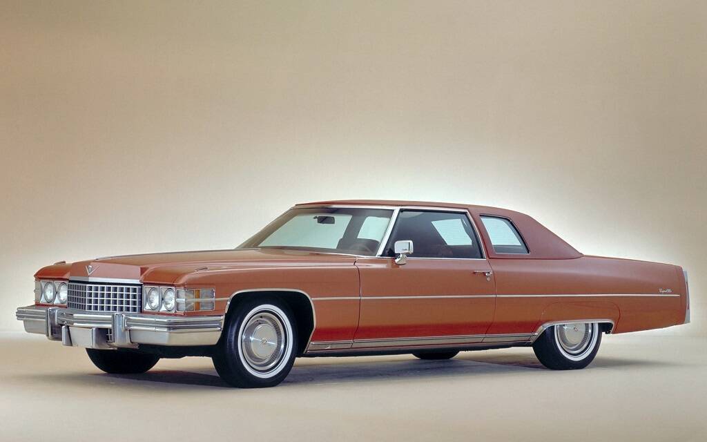 <p>Cadillac De Ville 1974</p>