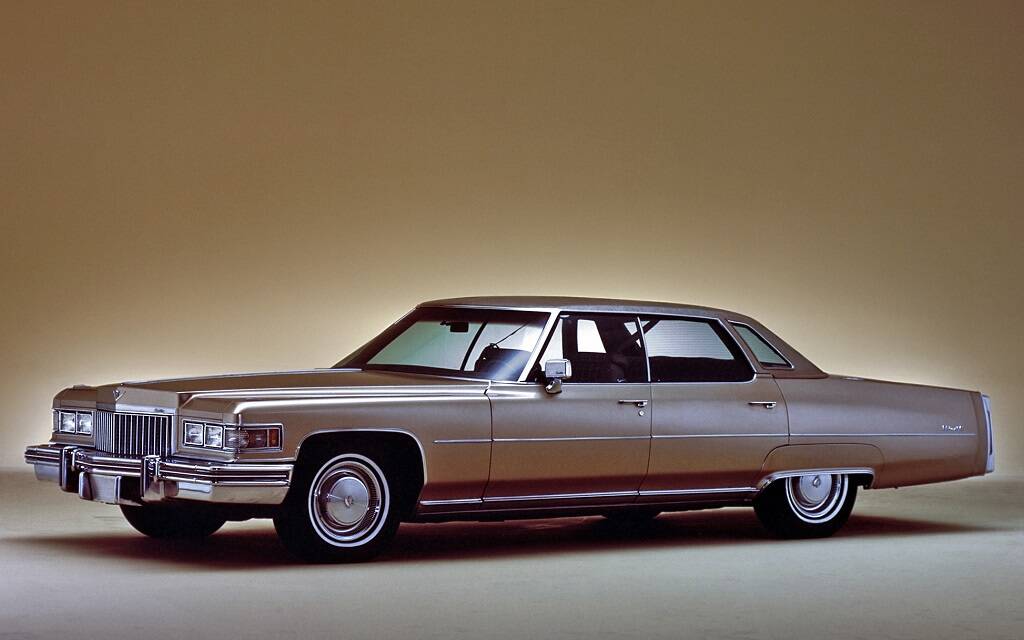 <p>Cadillac De Ville 1975</p>