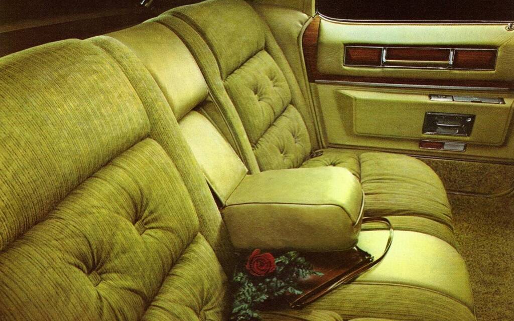 <p>Cadillac Fleetwood Sixty Special Brougham 1976</p>
