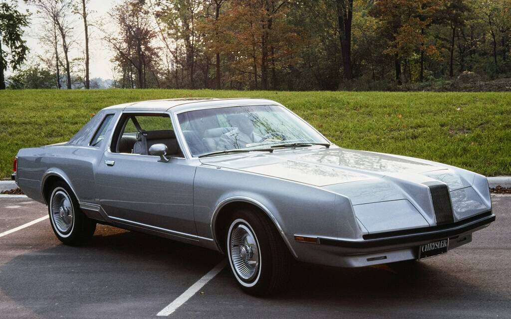 <p>Chrysler LeBaron Turbine concept 1977</p>