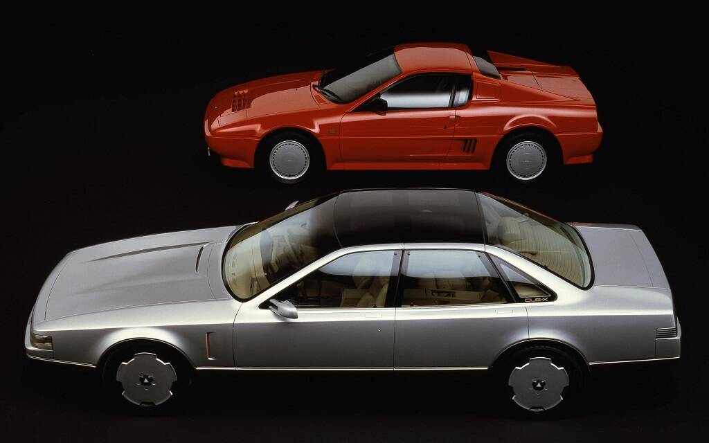 <p>Nissan Mid4 (en rouge) et CUE-X (en gris) 1985</p>