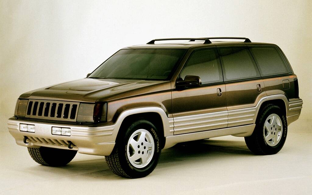 <p>Jeep Concept 1&nbsp;1989</p>