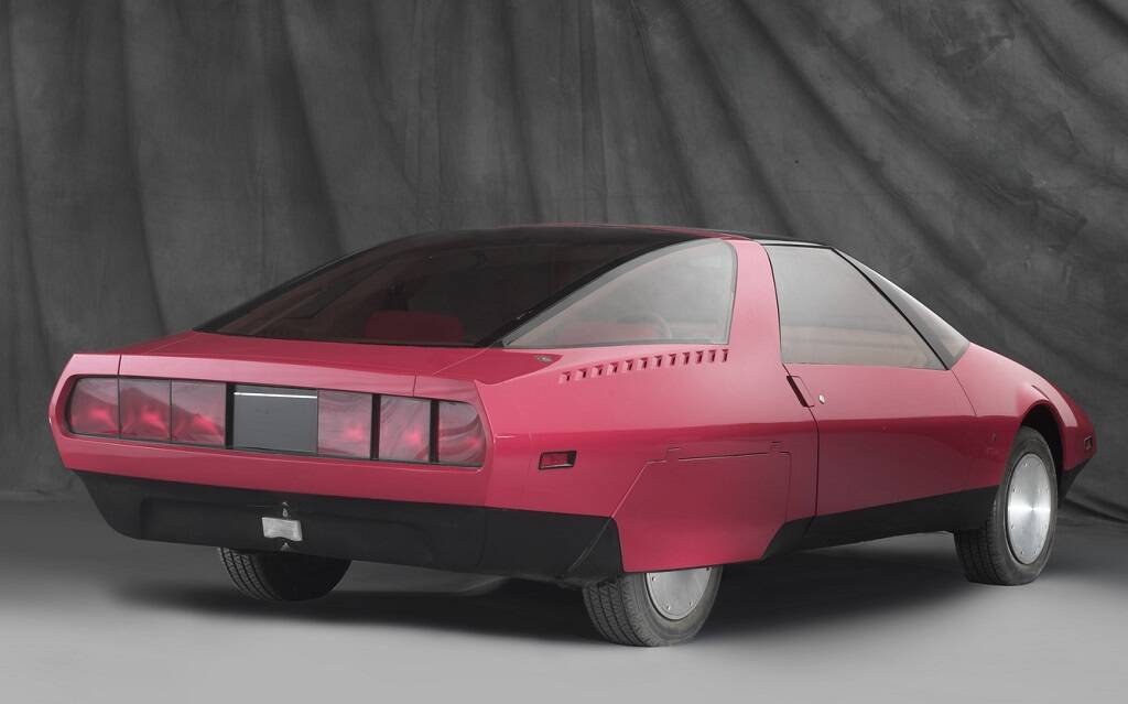 <p>Concept Ford Probe I</p>