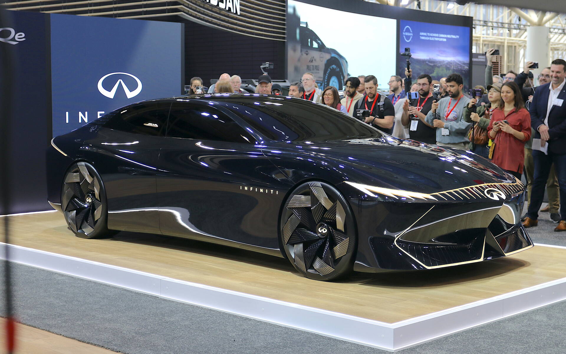 <p>Infiniti Vision Qe concept</p>
