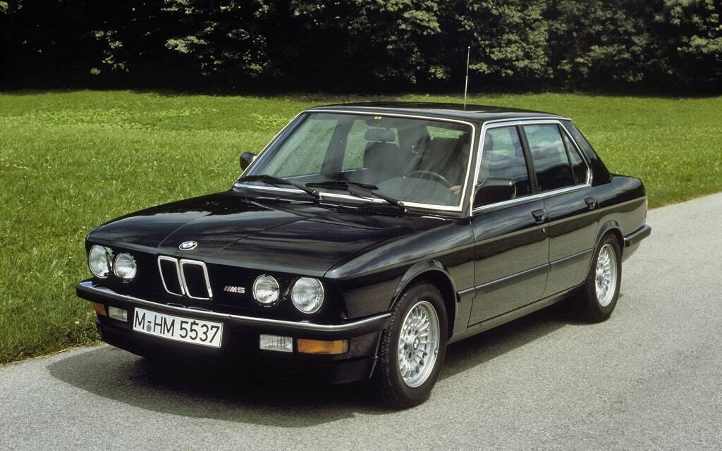 <p>BMW M5 E28</p>