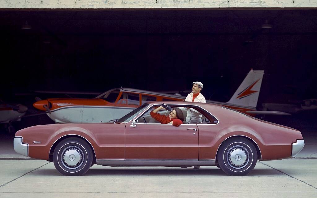<p>Oldsmobile Toronado 1967</p>
