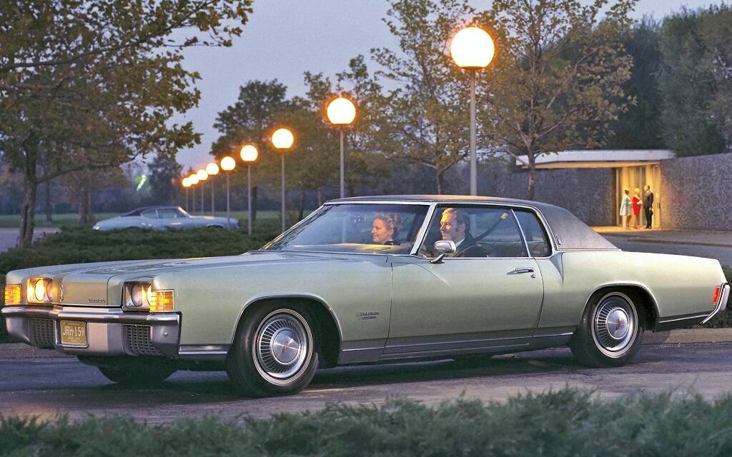 <p>Oldsmobile Toronado 1971 (deuxième génération)</p>