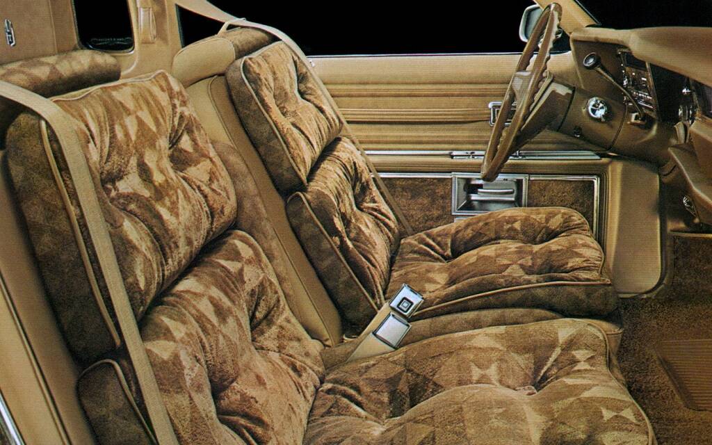 <p>Oldsmobile Toronado 1976</p>