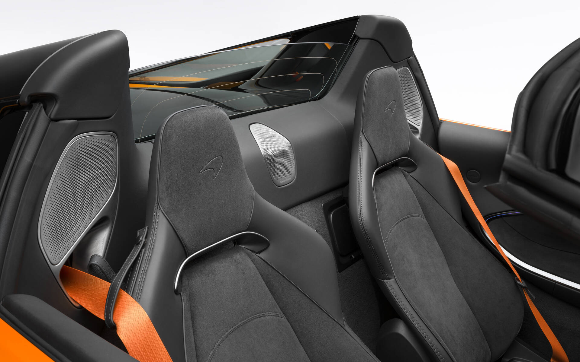 McLaren Artura 2025 : plus de muscle et un nouveau cabriolet au menu 609605-mclaren-artura-spider-2025-l-hybride-rechargeable-perd-son-toit