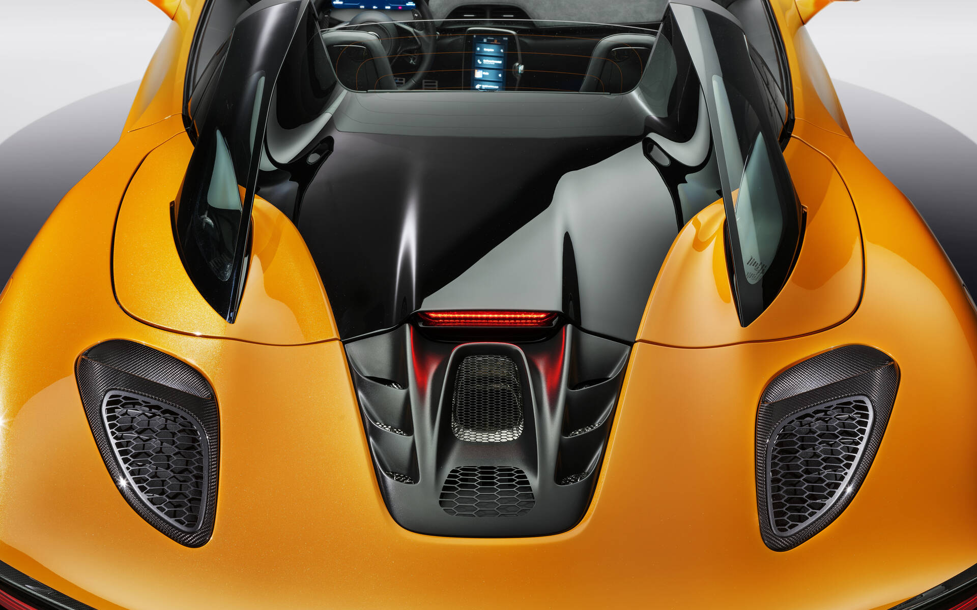 McLaren Artura 2025 : plus de muscle et un nouveau cabriolet au menu 609607-mclaren-artura-spider-2025-l-hybride-rechargeable-perd-son-toit