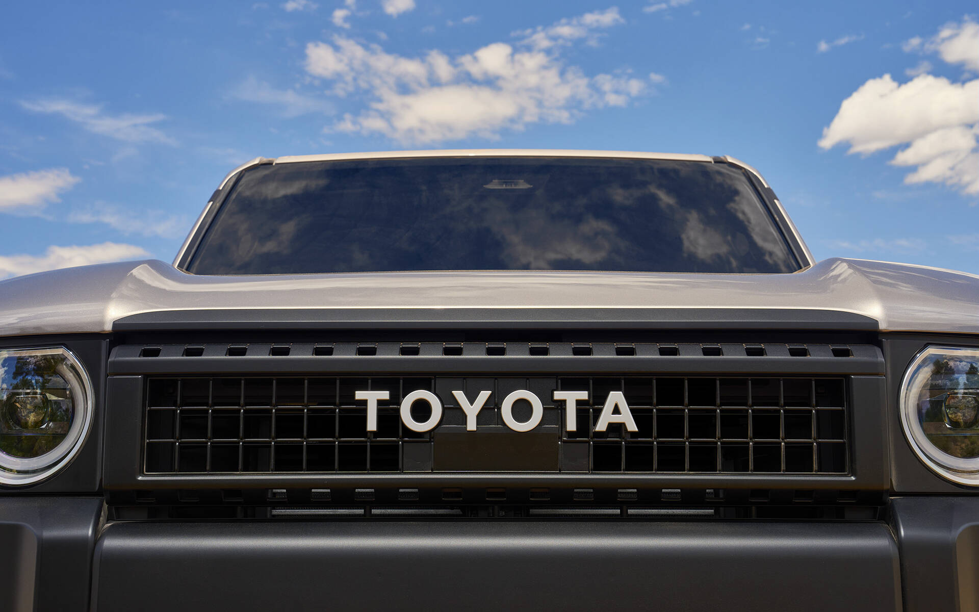 Voici les prix du Toyota Land Cruiser 2024 : avez-vous économisé assez ? 609708-voici-les-prix-du-toyota-land-cruiser-2024-avez-vous-economise-assez