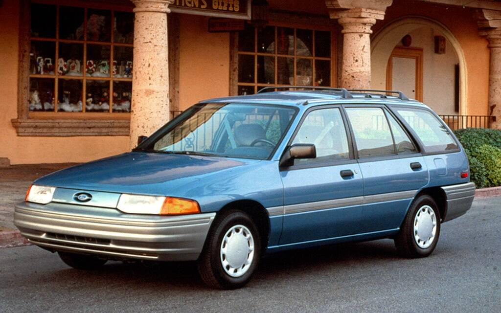 <p>Ford Escort familiale 1991</p>