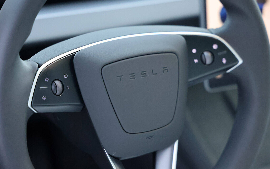 Tesla Model 3 2024 : enfin, une vraie voiture ! 610899-tesla-model-3-2024-enfin-une-vraie-voiture