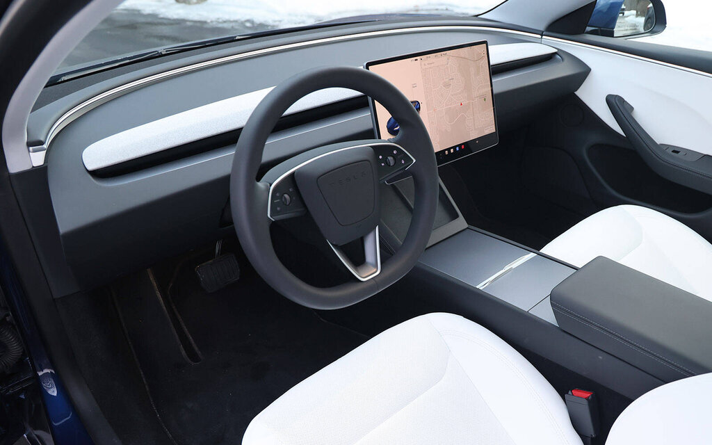 Tesla Model 3 2024 : enfin, une vraie voiture ! 610900-tesla-model-3-2024-enfin-une-vraie-voiture