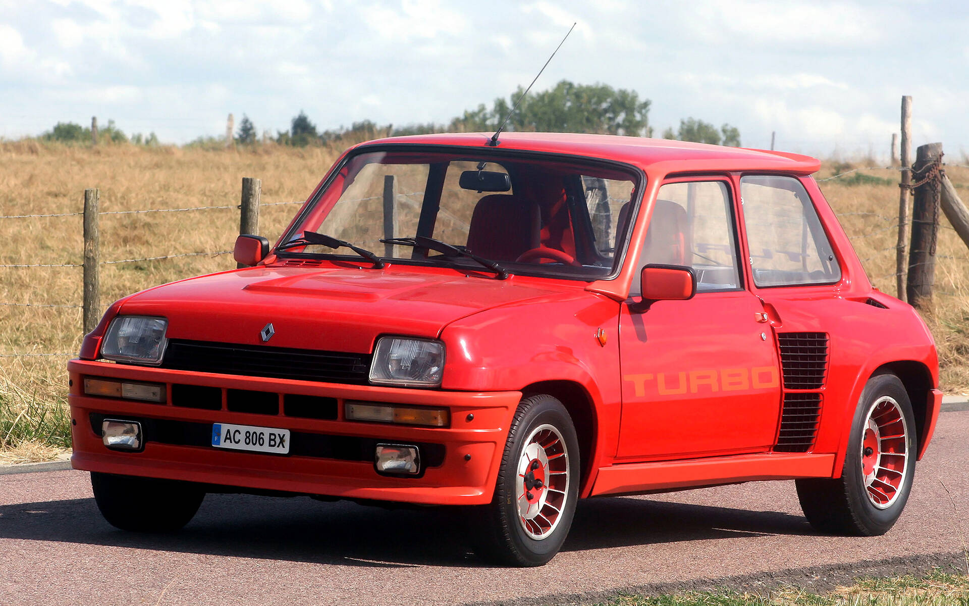 <p>Renault 5 Turbo (1980)</p>