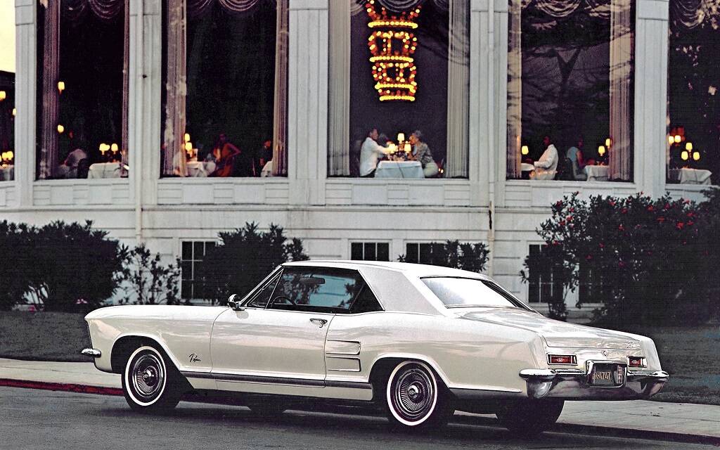 <p>Buick Riviera 1964</p>