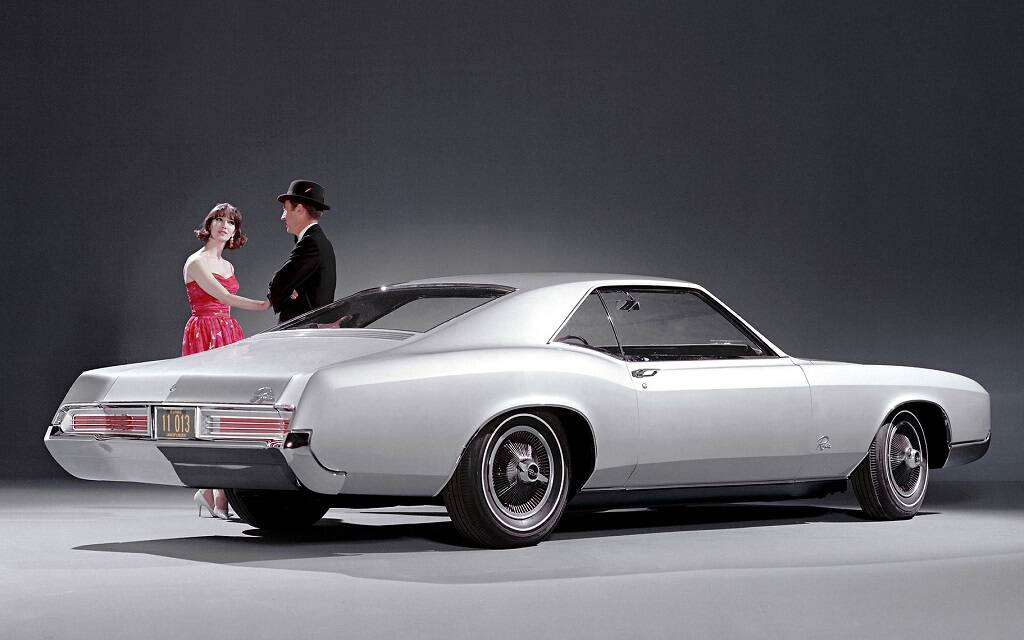 <p>Buick Riviera 1966</p>