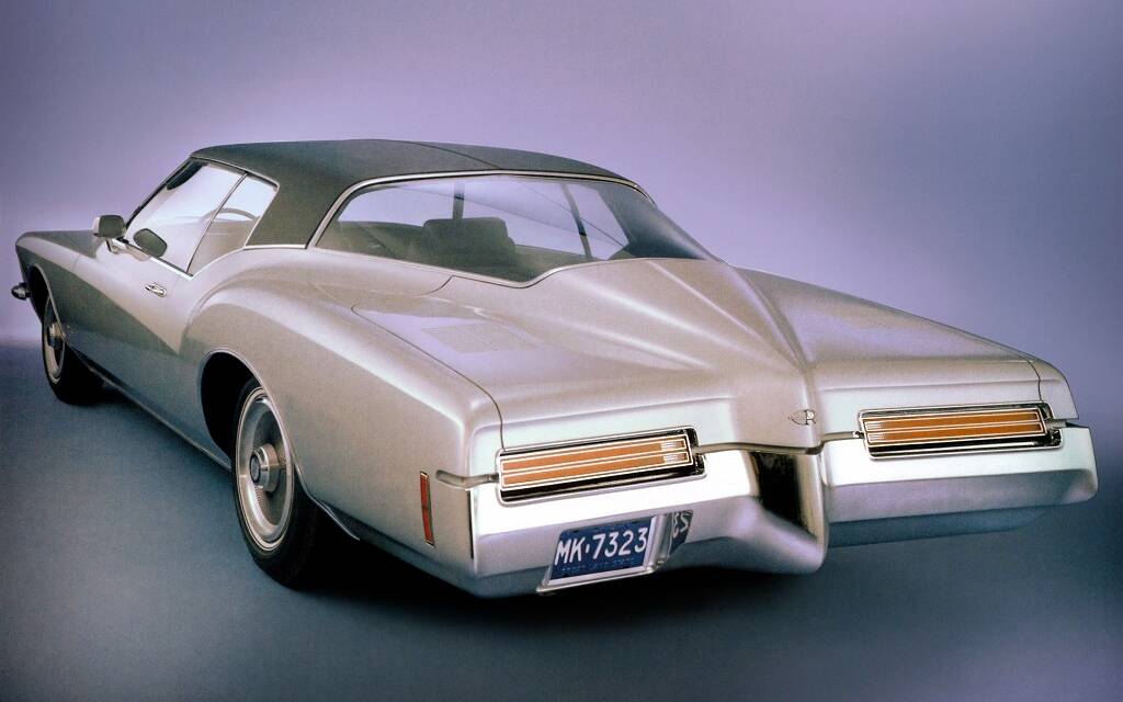 <p>Buick Riviera 1971</p>
