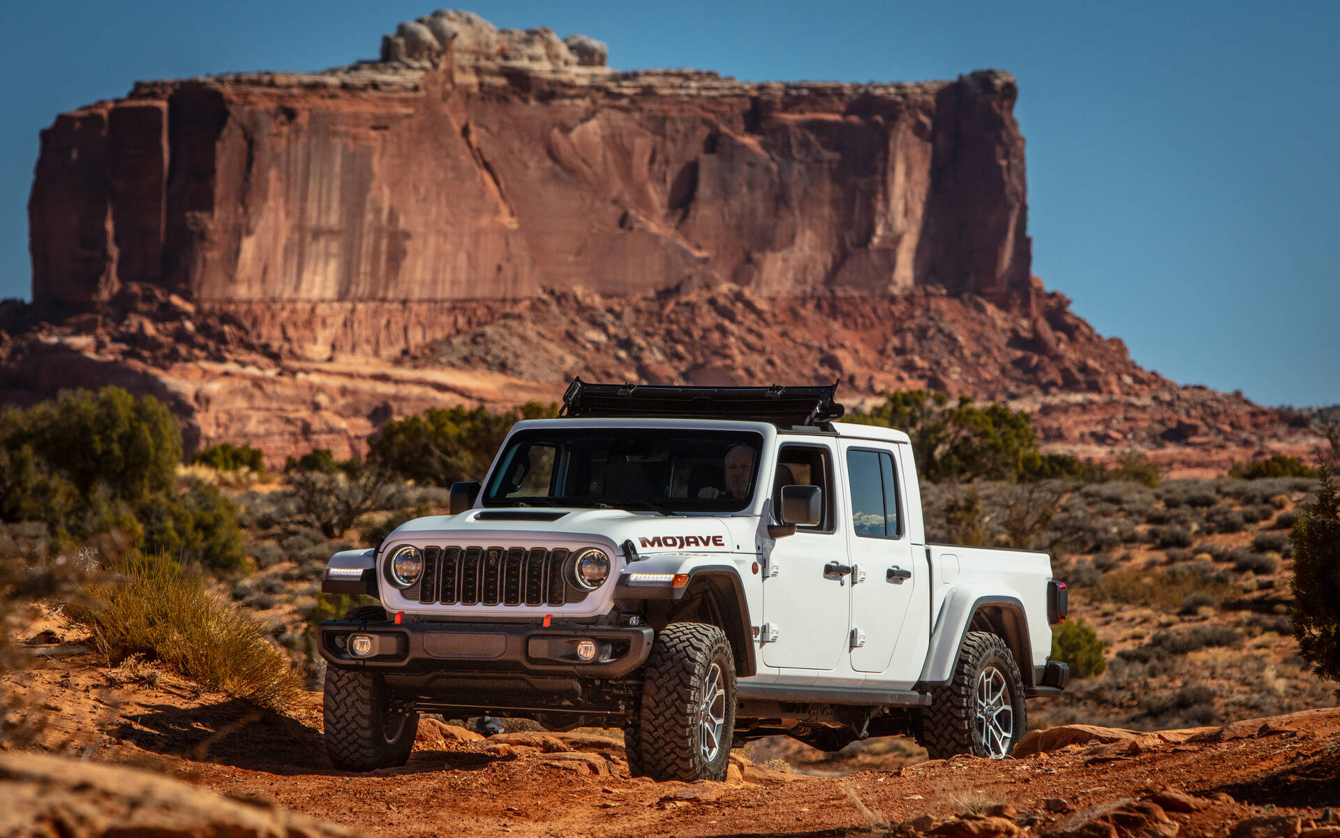 <p>Jeep Gladiator Mojave 2024</p>