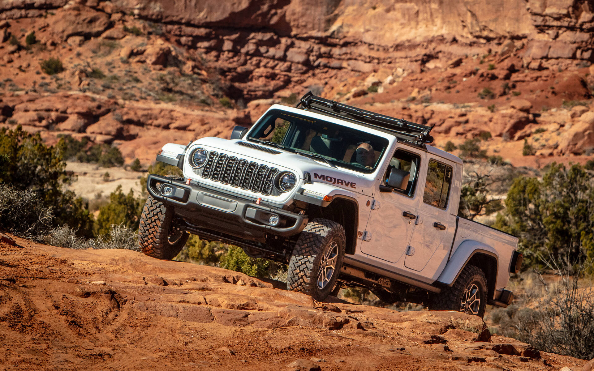 <p>Jeep Gladiator Mojave 2024</p>