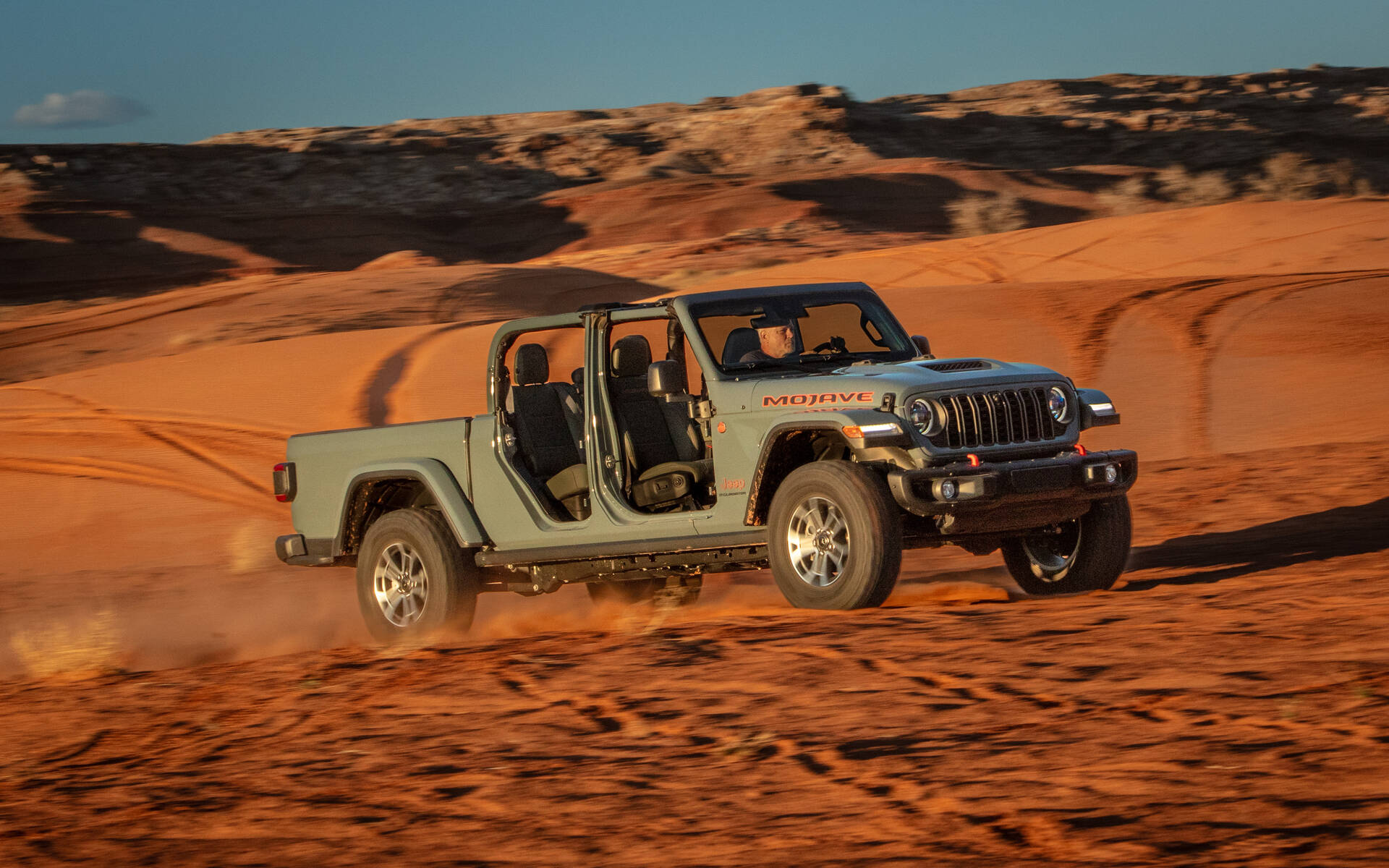 <p>Jeep Gladiator Mojave 2024</p>