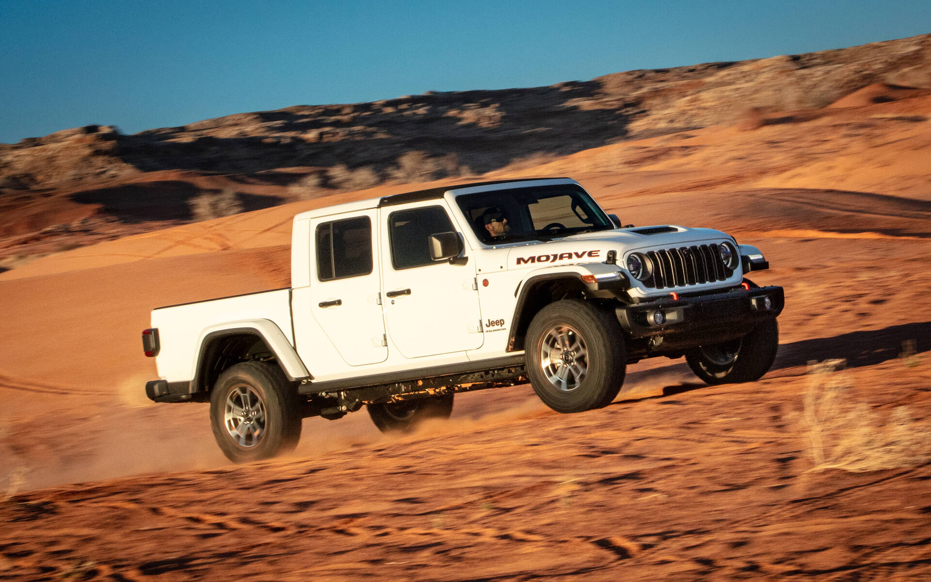 <p>Jeep Gladiator Mojave 2024</p>