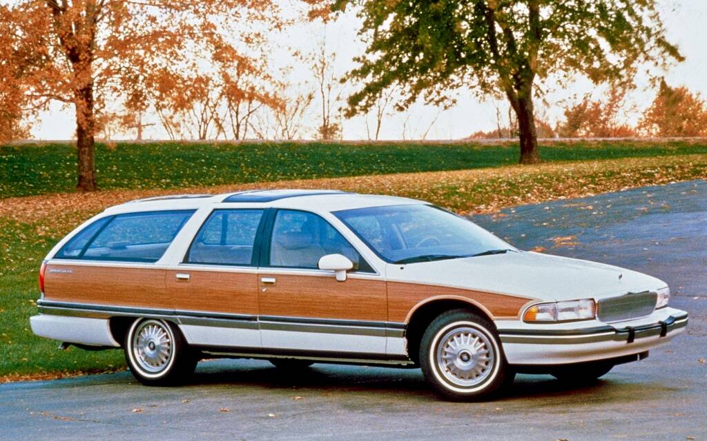 <p>Buick Roadmaster 1991</p>