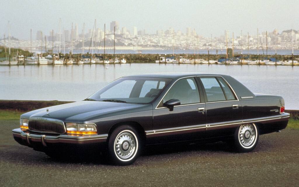 <p>Buick Roadmaster 1994</p>