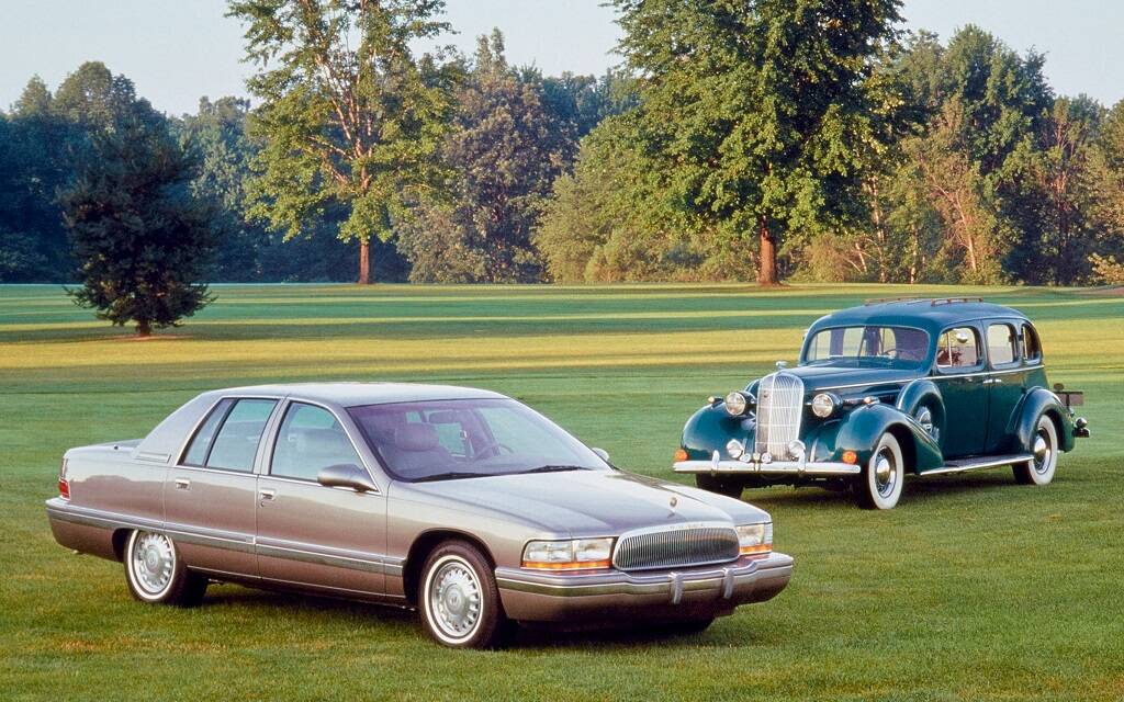 <p>Buick Roadmaster 1996</p>