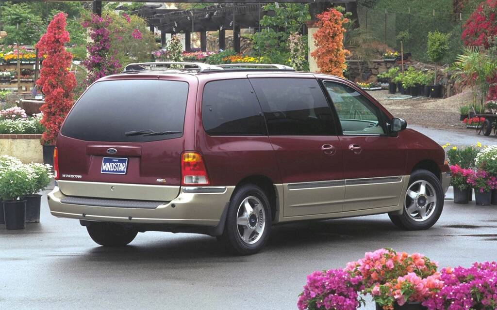 <p>Ford Windstar 1999</p>