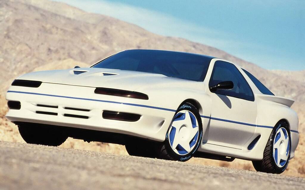 <p>1990 : Dodge Daytona R/T Concept</p>