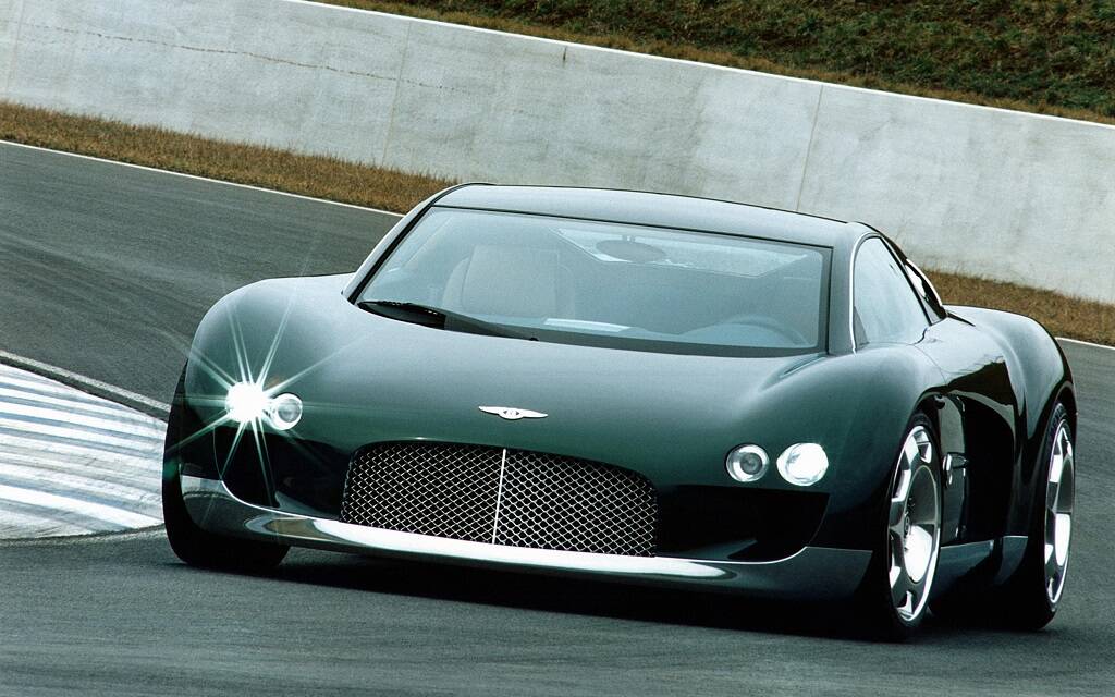 <p>1999 : Bentley Hunaudières</p>