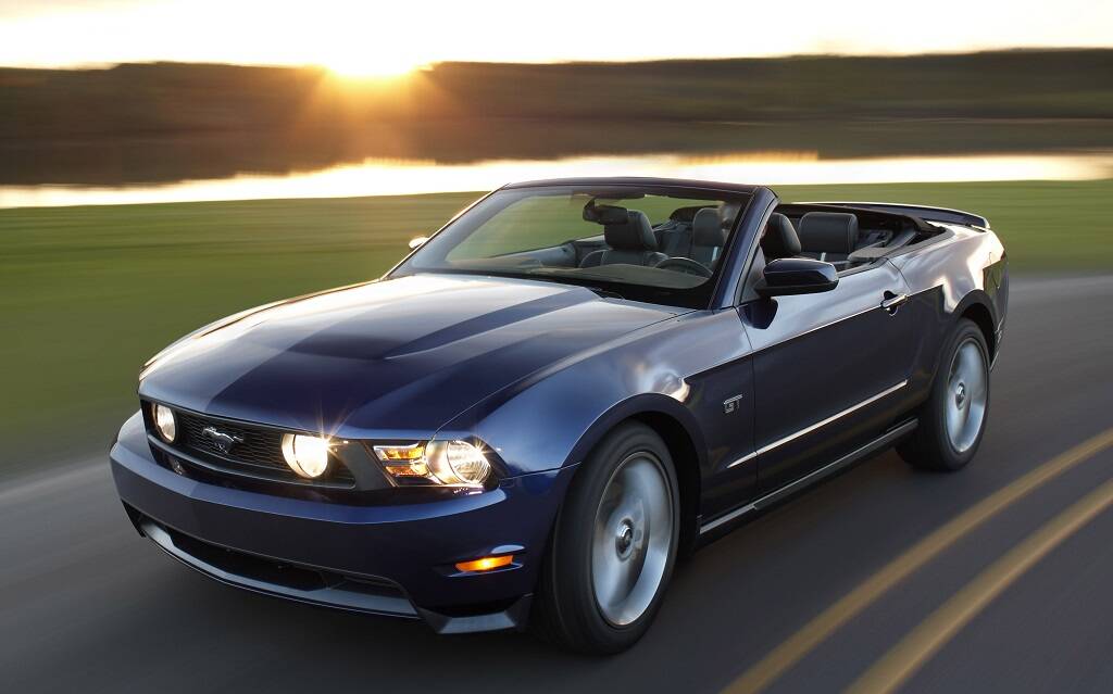 <p>Ford Mustang GT cabriolet 2010</p>