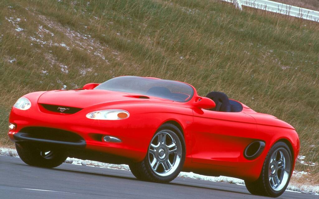 <p>Concept Mustang Ford Mach III (1993)</p>