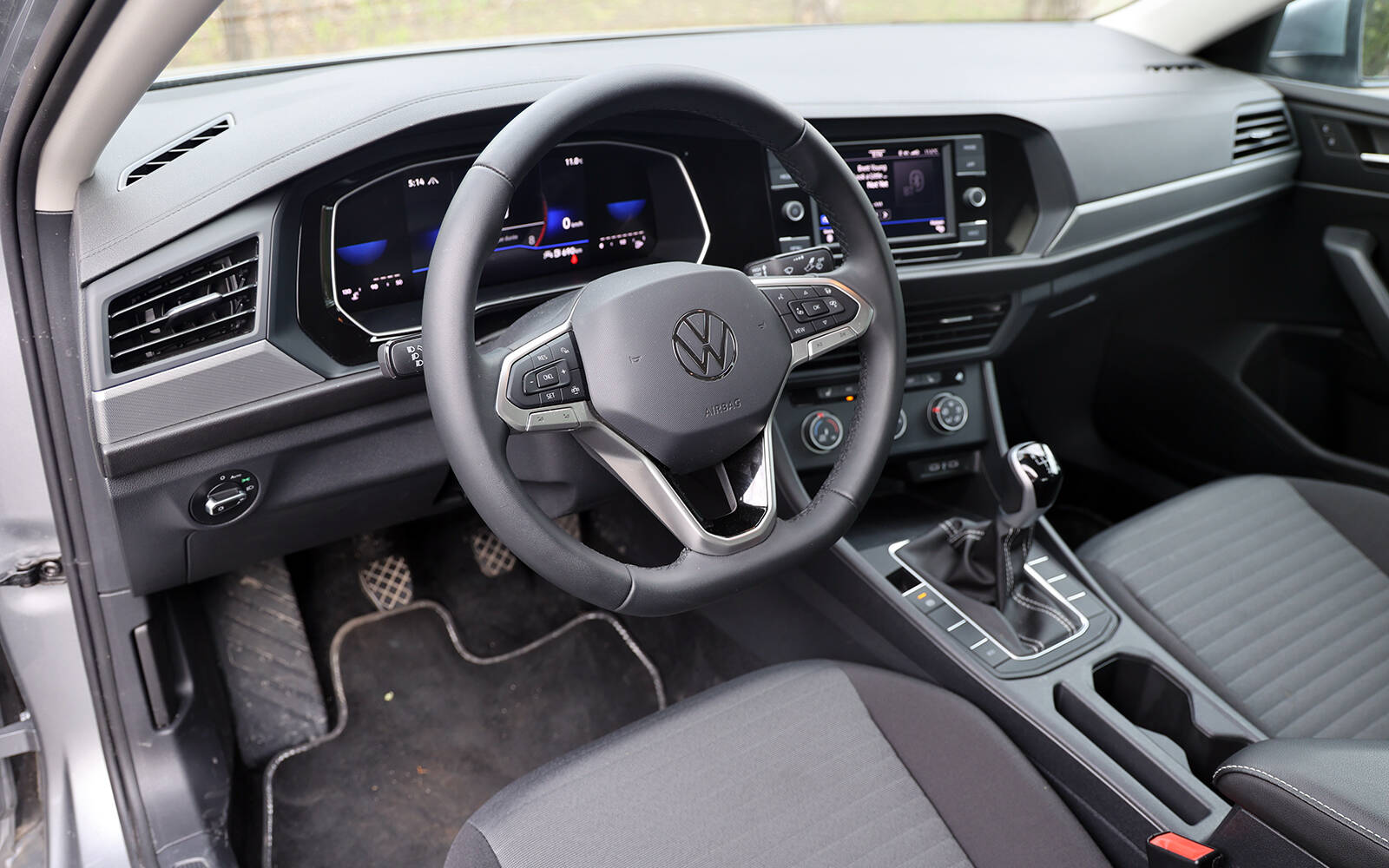 <p>Volkswagen Jetta Trendline 2024</p>