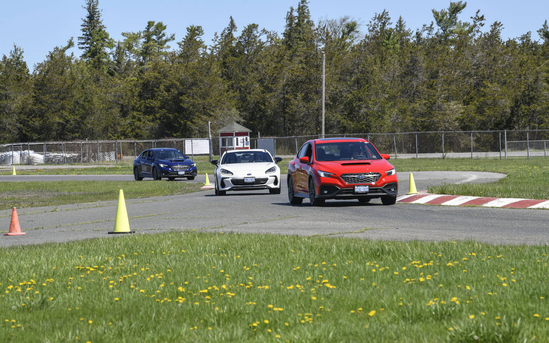 <p>En piste avec les sportives de Subaru.</p>