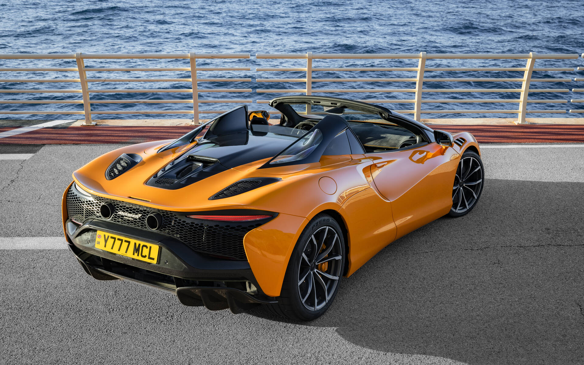 <p>McLaren Artura Spider 2025</p>