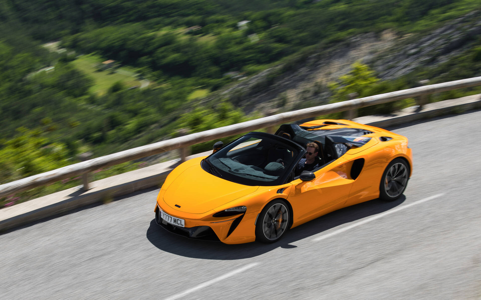 <p>McLaren Artura Spider 2025</p>