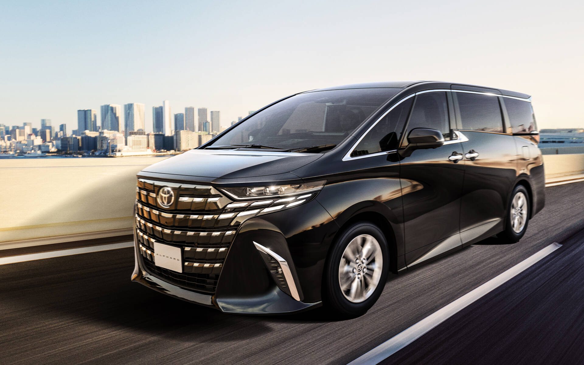 <p>Toyota Alphard</p>