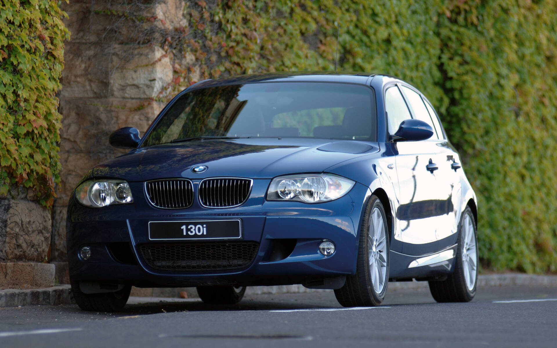 <p>2005 BMW 1 Series</p>